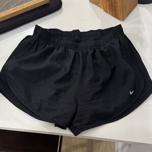 Women's Mid-Rise Lined Running Shorts